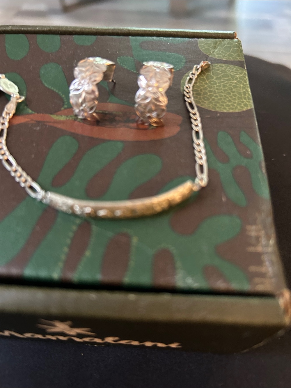 Sterling Silver Hand Engraved Bracelet and Earrings Made in Hawaii - Picture 5 of 6